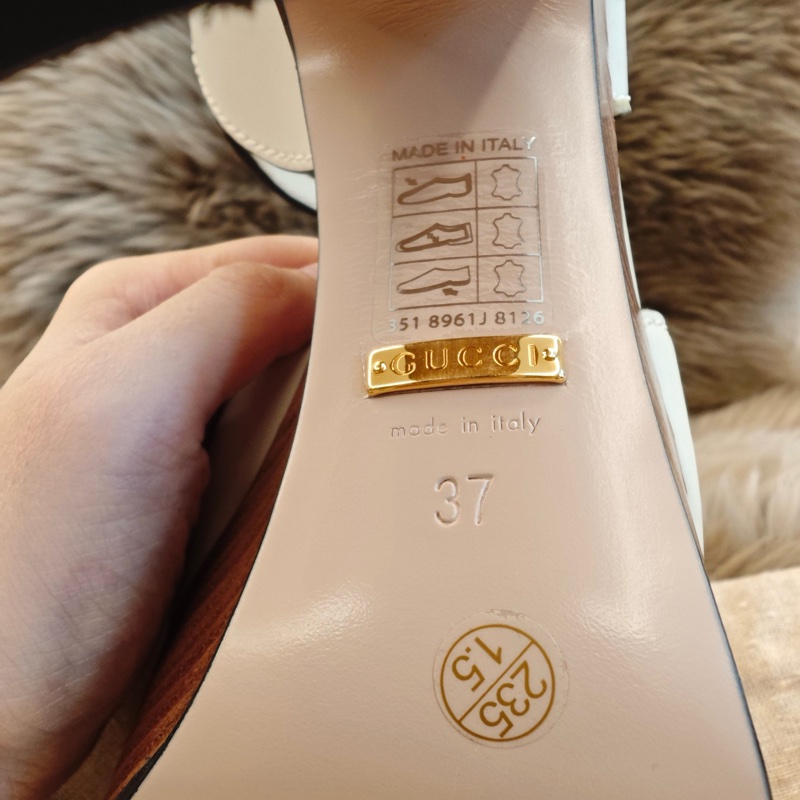 99新未使用Gucci古馳 互扣式雙G鏤空 尺碼37-9