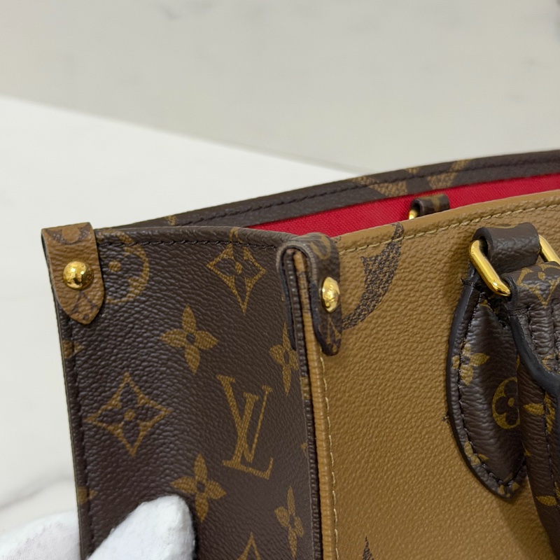 LV On The Go Pm 小號晶片款-11