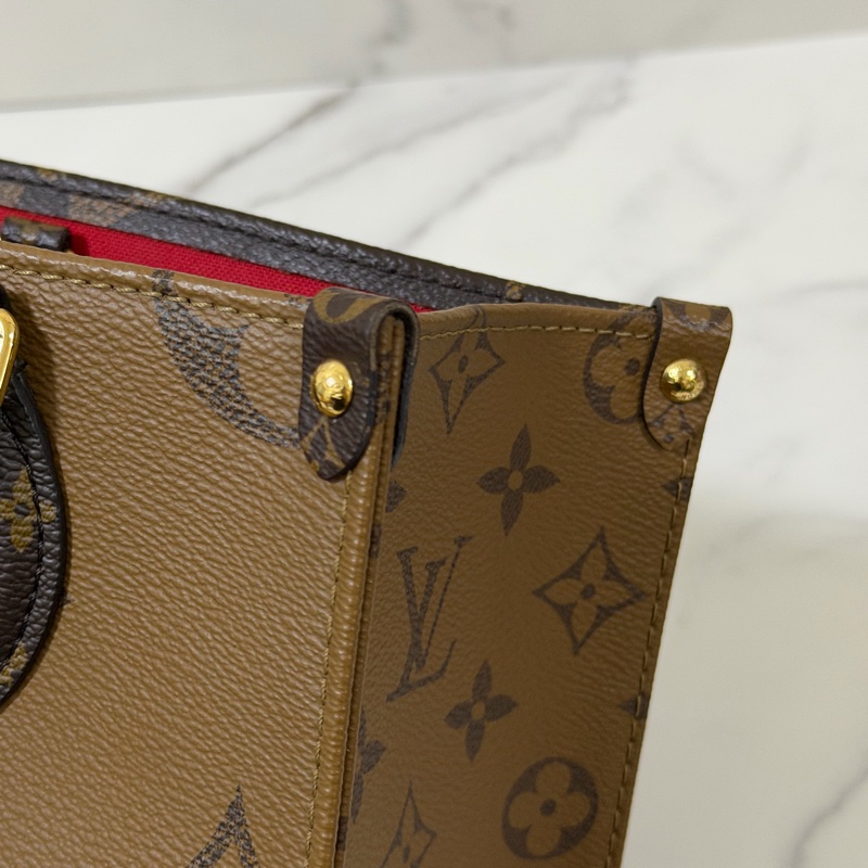 LV On The Go Pm 小號晶片款-12