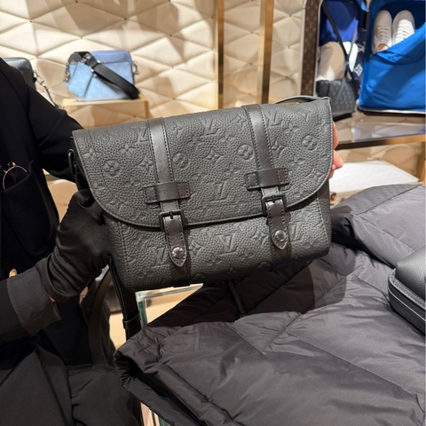 LV M28324