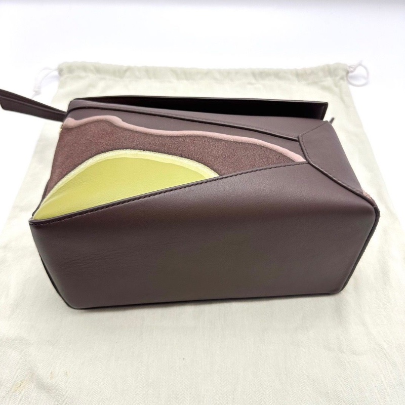 LOEWE 限定皮革拼接幾何手提肩背包24*15.5*11 全新閒置配件塵袋-3
