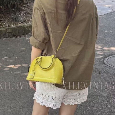 LV 黃色銀扣水波紋 貝殼Alma BB手提肩背斜背包24*17.5*11 98新配件塵袋 鎖鑰匙