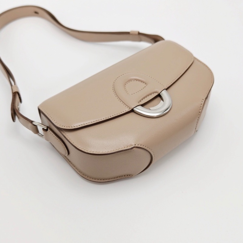 Hermes石灰銀扣肩背斜背包豬鼻包 18*12*5 98新配件塵袋-5