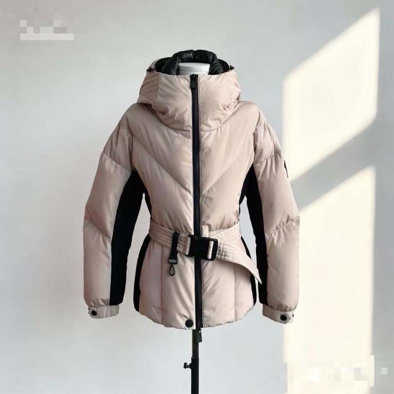 moncler 粉色羽絨服滑雪外套1碼 99新配件塵袋衣架-1