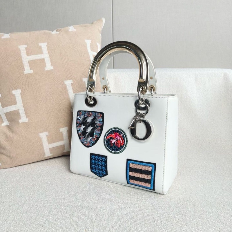 Dior五徽章刺繡限量五格黛妃24*20*12 98新保卡塵袋-4