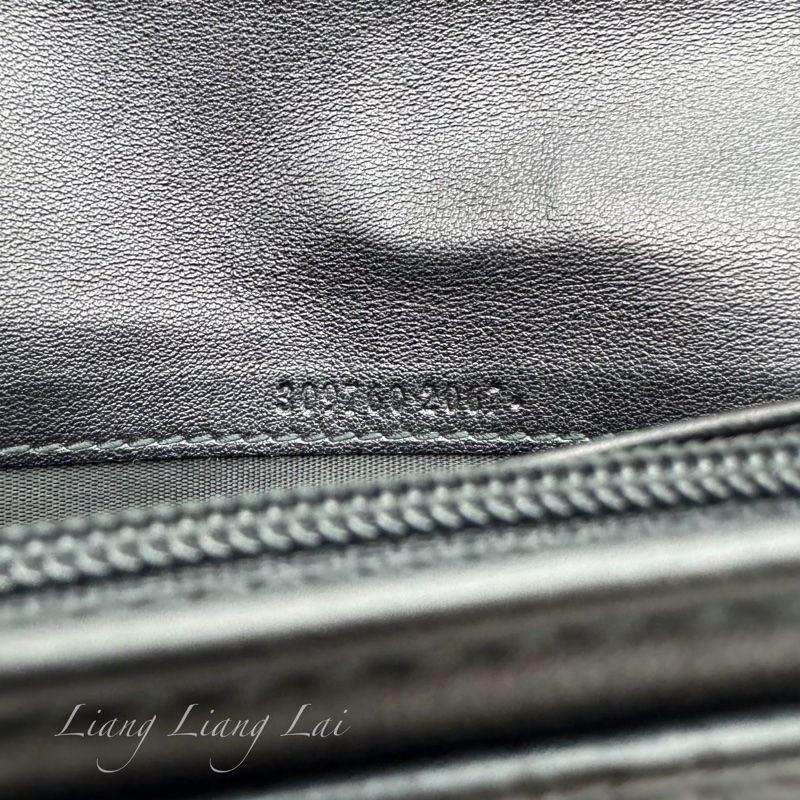 GUCCI 古馳Microguccissima 皮帶扣黑色長夾-3