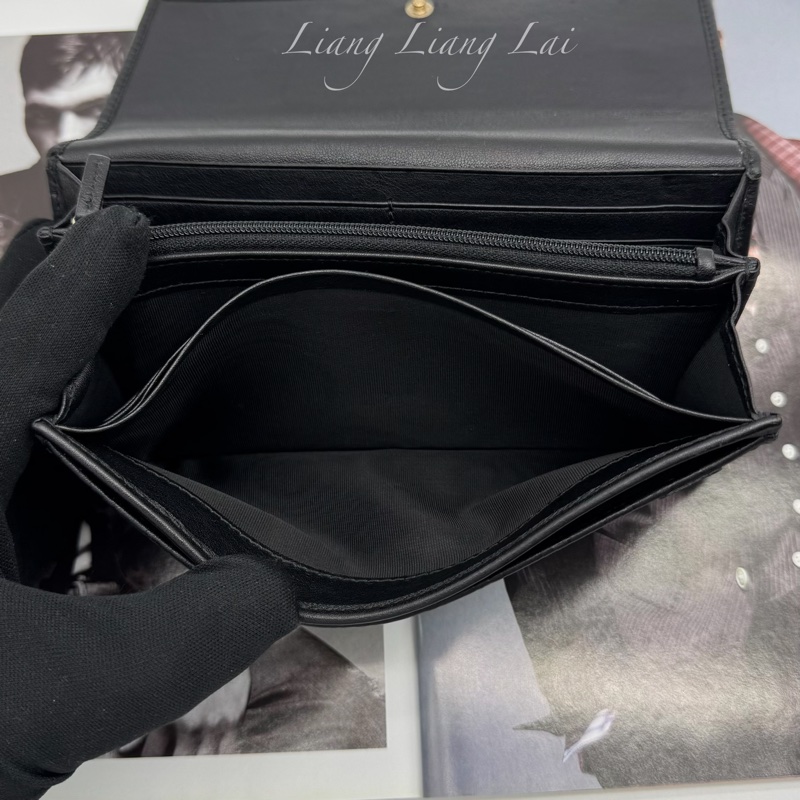 GUCCI 古馳Microguccissima 皮帶扣黑色長夾-11