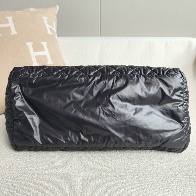 Chanel 黑色羽絨tote托特包27*28*16 99新配件保卡-3