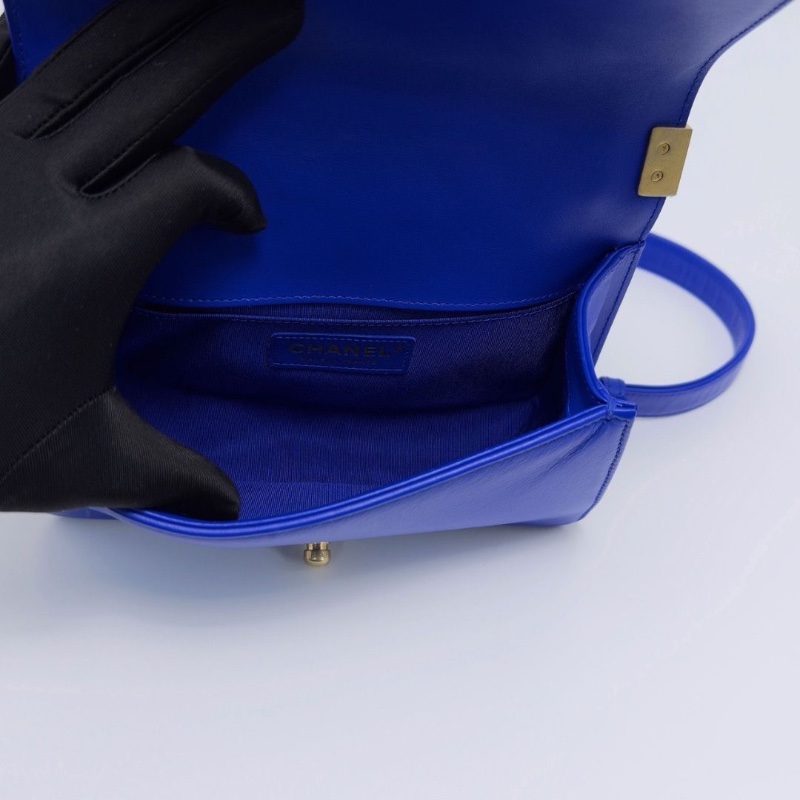 CHANEL 藍金V紋 Leboy小號肩背斜背包20*12*6 98新配件盒子塵袋-3