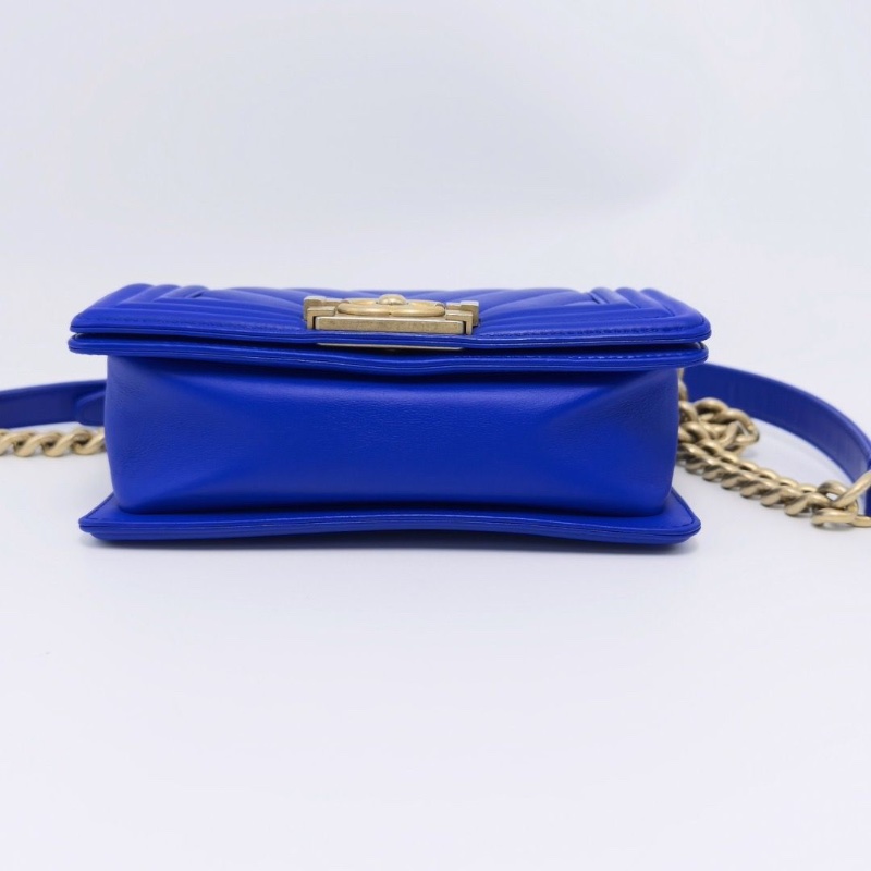 CHANEL 藍金V紋 Leboy小號肩背斜背包20*12*6 98新配件盒子塵袋-4