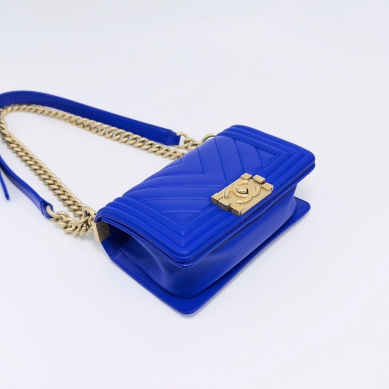 CHANEL 藍金V紋 Leboy小號肩背斜背包20*12*6 98新配件盒子塵袋-6