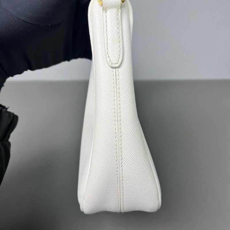 Prada 三合一腋下包經典Saffiano白色hobo鏈條包 雙肩帶 21*13*6.5 98新配件肩帶鏈條塵袋-3