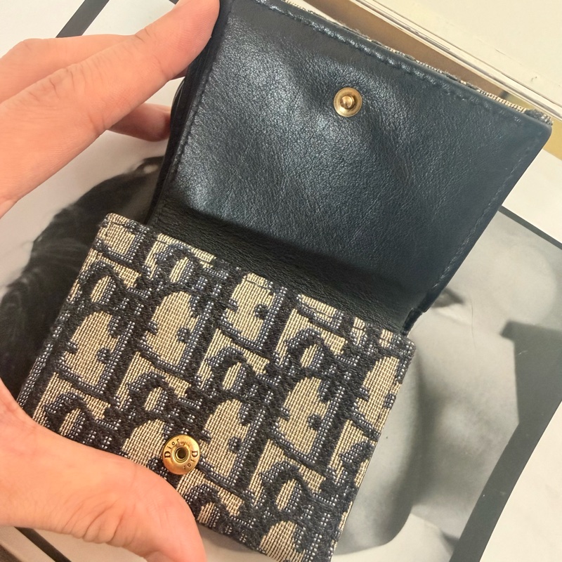 ✔️ 迪奧 CHRISTIAN DIOR SADDLE LOTUS 三折短夾-20