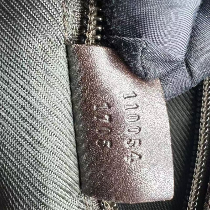 古馳經典雙 G 老花帆布斜挎包-4