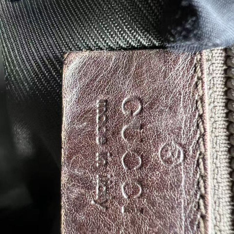 古馳經典雙 G 老花帆布斜挎包-7