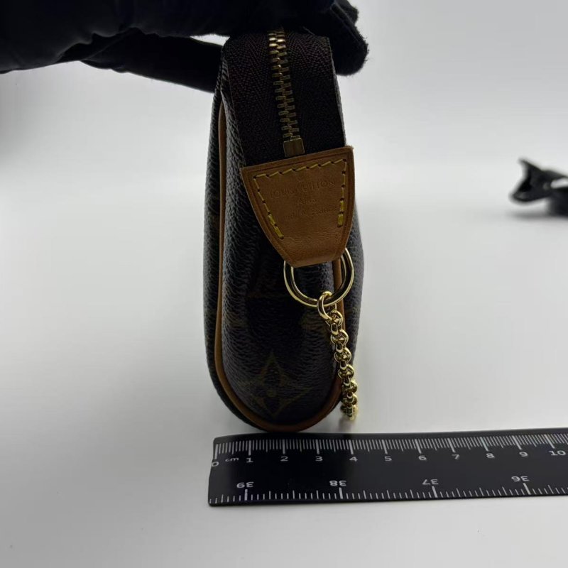 路易威登 Eva 老花鏈條包-1