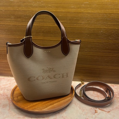 COACH菜籃子水桶包Hanna Bucket Bag