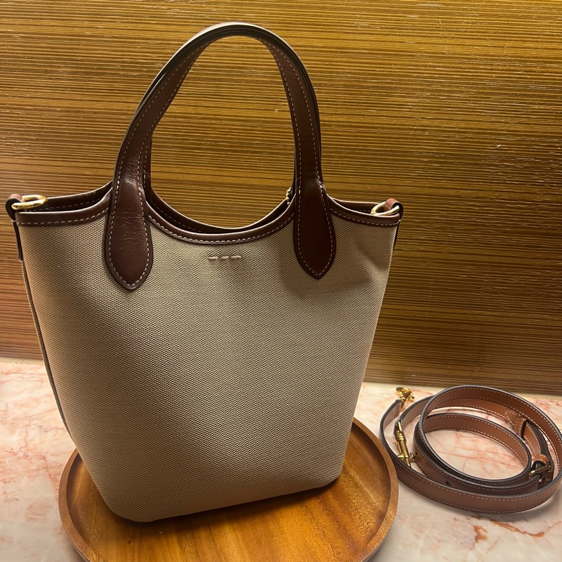 COACH菜籃子水桶包Hanna Bucket Bag-6