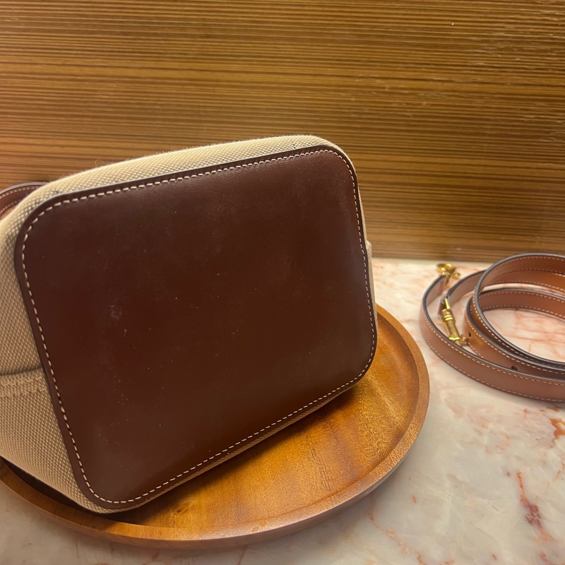 COACH菜籃子水桶包Hanna Bucket Bag-7