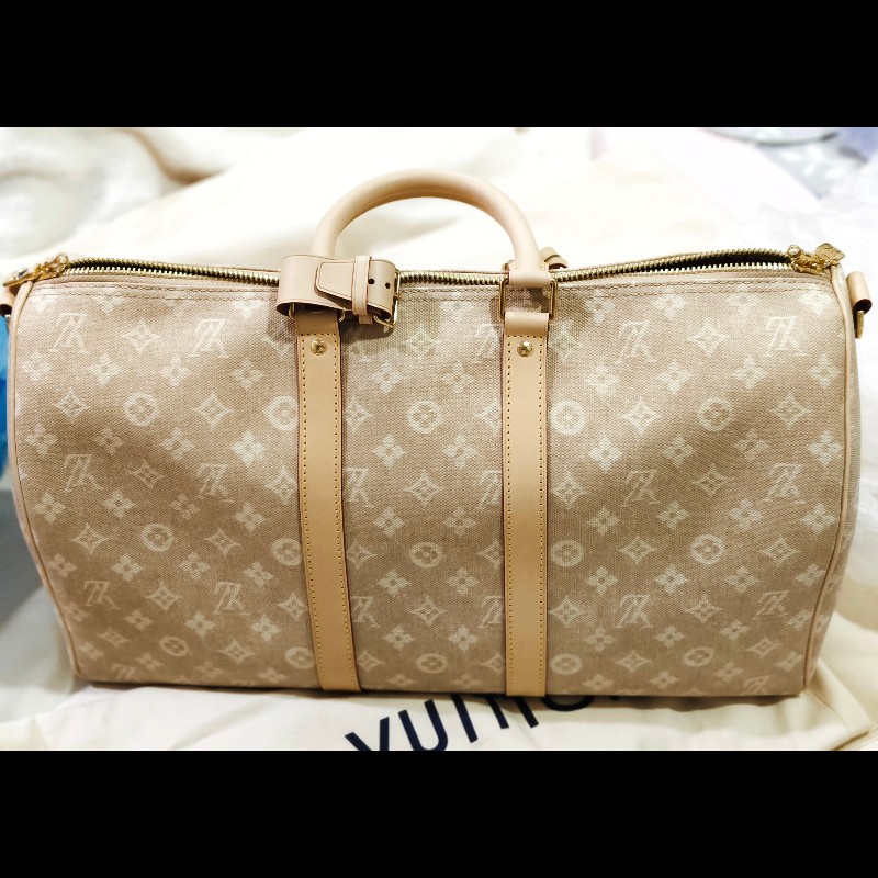 路易威登與 Grace Coddingon 同行 Keepall Bandoulière 45-7
