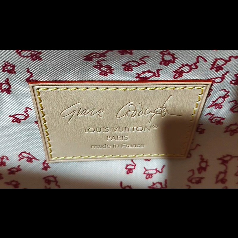 路易威登與 Grace Coddingon 同行 Keepall Bandoulière 45-12