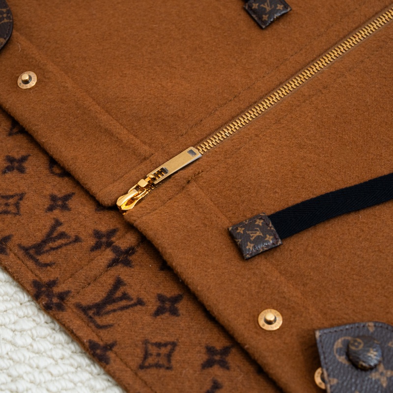 ❤️LV 設計感十足 Logo背心-4