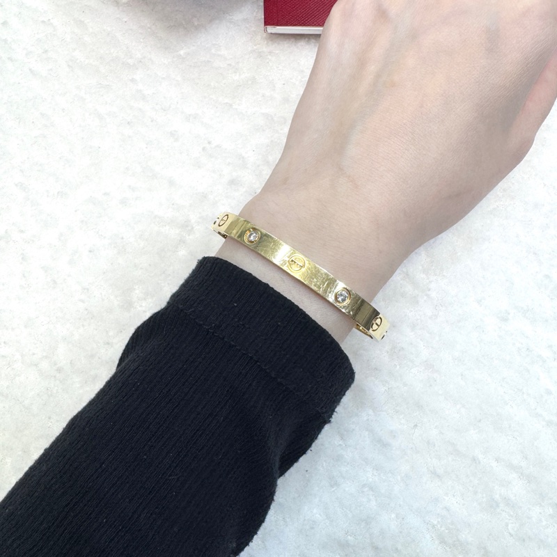 卡地亞帶鑽手環Cartier LOVE 18金寬版4顆鑽石手環B6035917-6