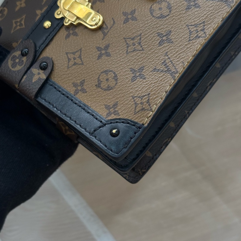 (膠膜未撕) LV Trunk Clutch 軟盒包 斜背包 ✨最新晶片款-7