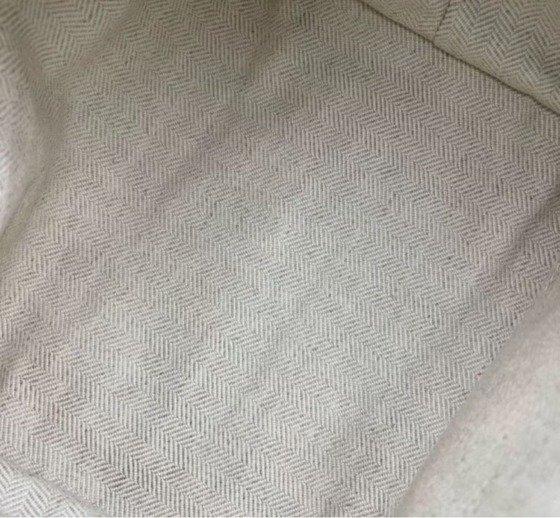 Loewe Cubi 白色飯盒包 小號 99新 20*16*11 配件塵袋-2