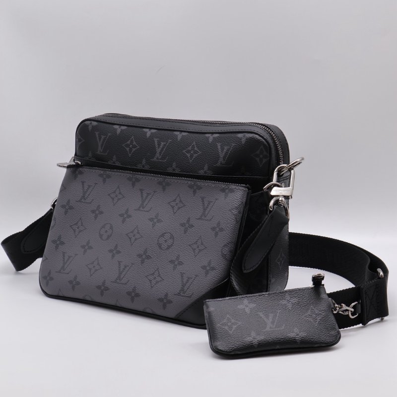 LOUIS VUITTON Trio三合一黑武士郵差包-0