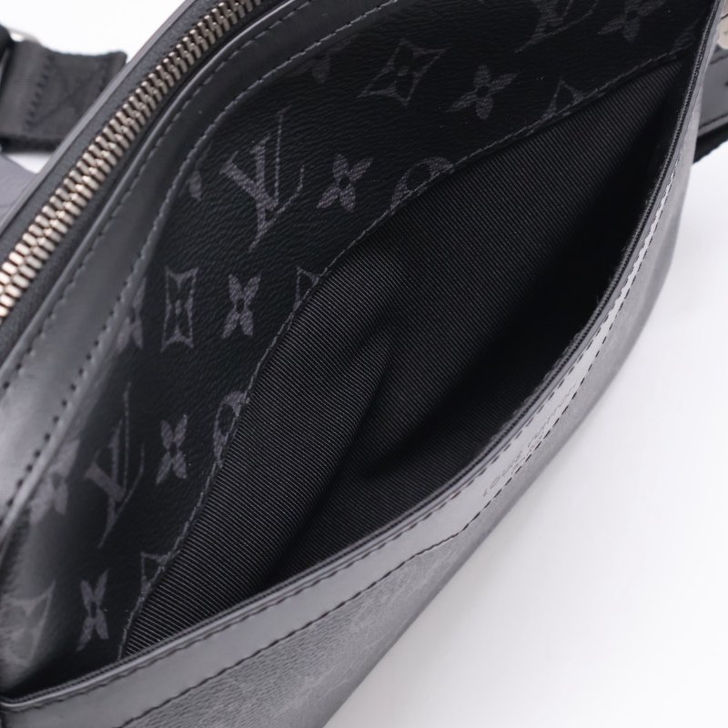 LOUIS VUITTON Trio三合一黑武士郵差包-5