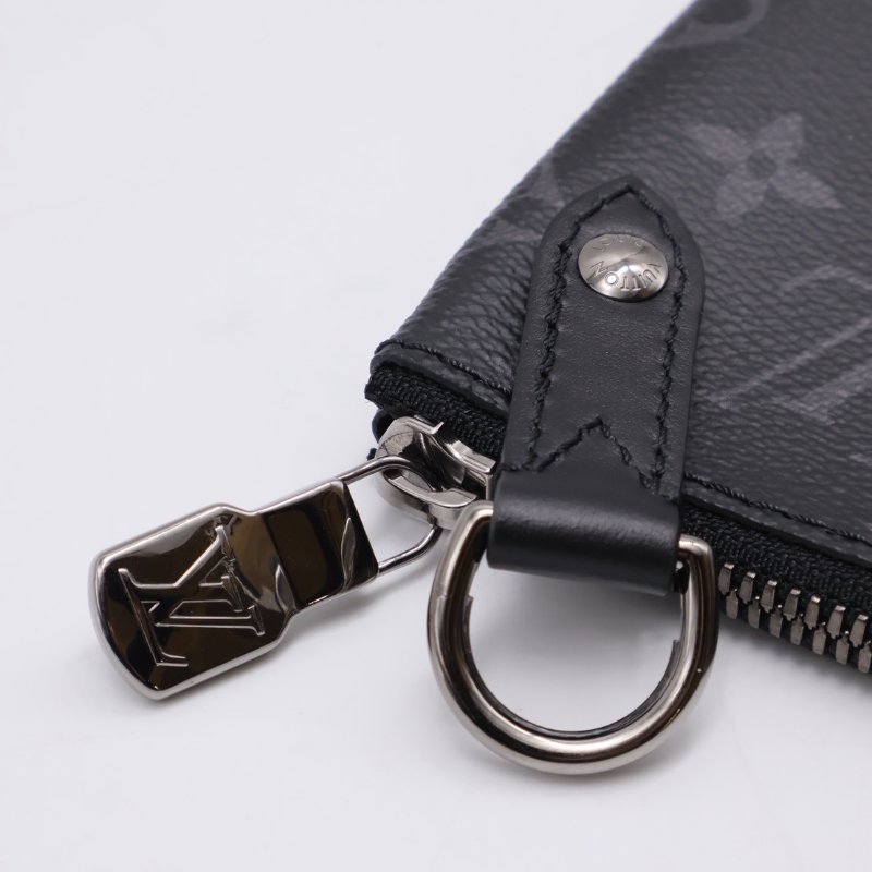 LOUIS VUITTON Trio三合一黑武士郵差包-10