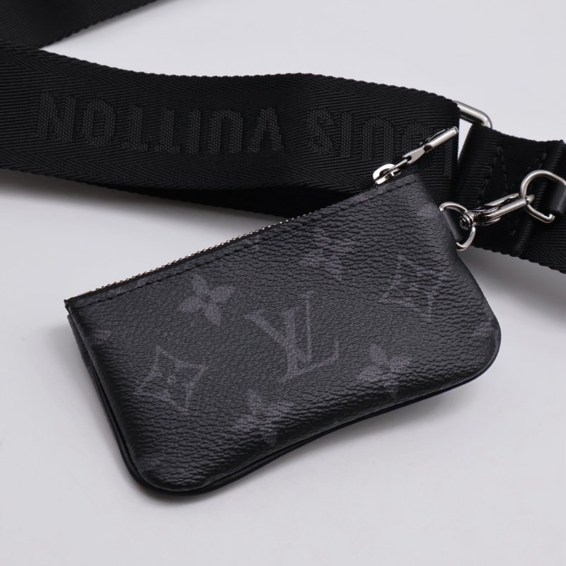 LOUIS VUITTON Trio三合一黑武士郵差包-11
