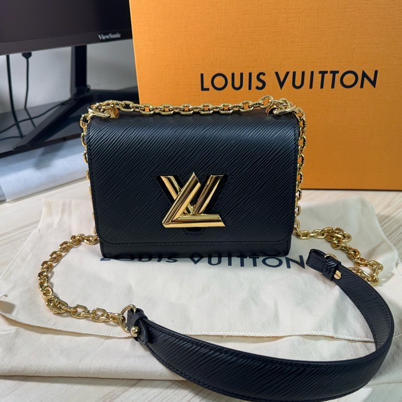 LOUIS VUITTON Twist PM 黑金 (9成新）-0