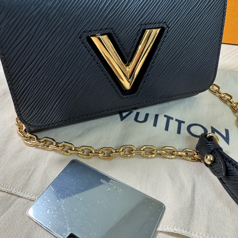 LOUIS VUITTON Twist PM 黑金 (9成新）-13