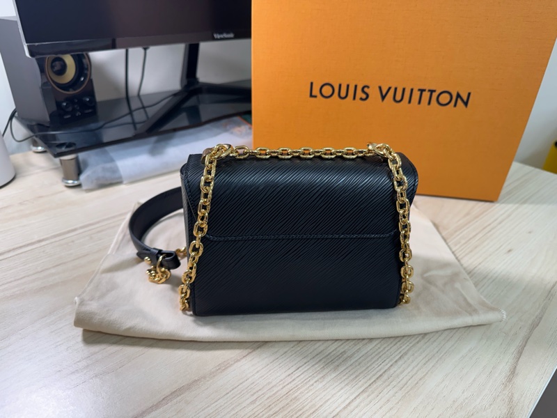 LOUIS VUITTON Twist PM 黑金 (9成新）-18