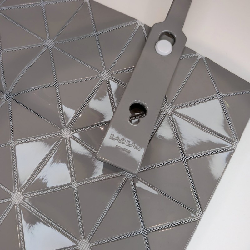 「少用閒置品」Isset miyake三宅一生BaoBao六格灰色手提包 二手高標97新-1