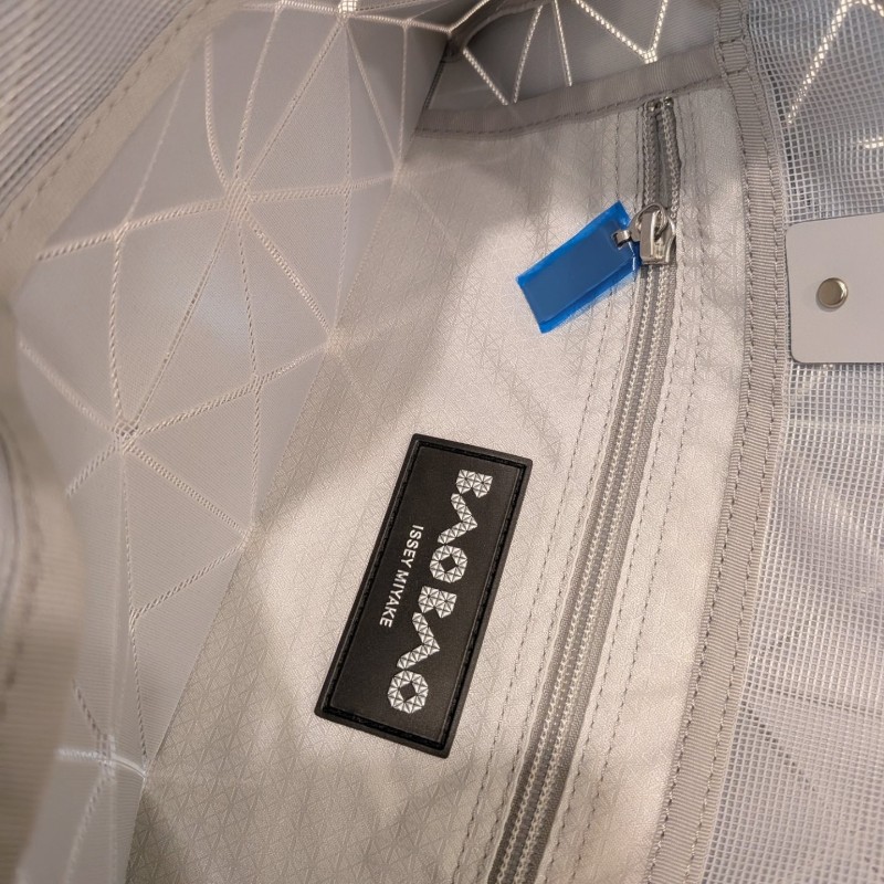 「少用閒置品」Isset miyake三宅一生BaoBao六格灰色手提包 二手高標97新-3