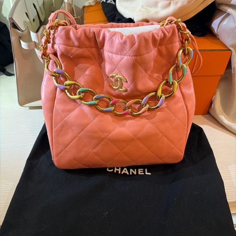 Chanel 珊瑚橘彩色鏈包送labubu