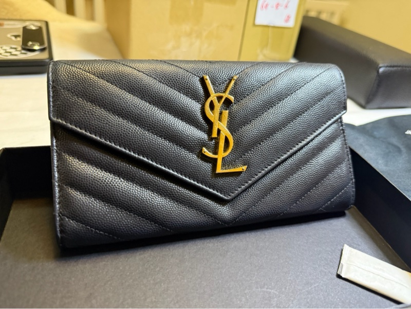 YSL 金屬LOGO V掀蓋長夾-0