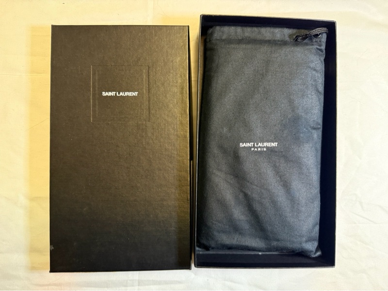 YSL 金屬LOGO V掀蓋長夾-6