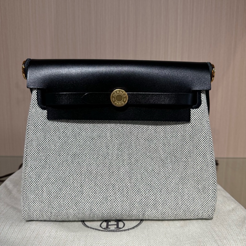 HERMES愛馬仕 Bolso Herbag Zip 20 金扣斜挎 帆布拼牛皮 單肩包 迷你-1