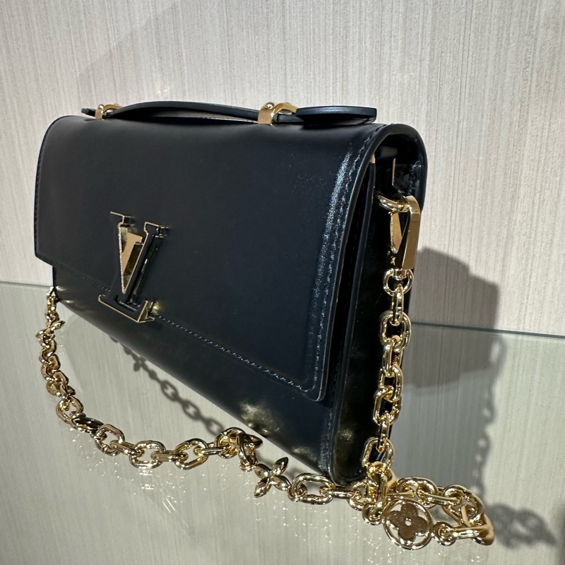 LV路易威登 Cruiser 金色磁扣小牛皮 單肩斜挎手提包 黑色-2