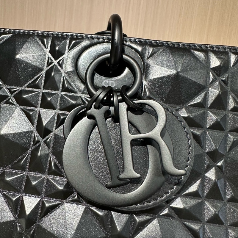 DIOR迪奥 Lady D-Joy 哑光金属钻石形藤格纹 牛皮戴妃包 黑色-5