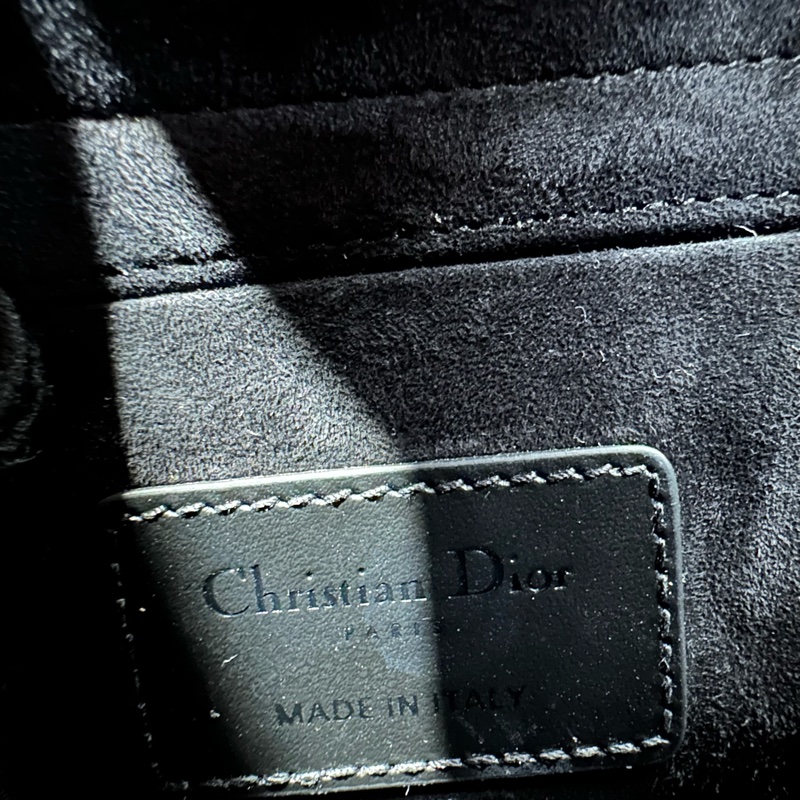 DIOR迪奥 Lady D-Joy 哑光金属钻石形藤格纹 牛皮戴妃包 黑色-8