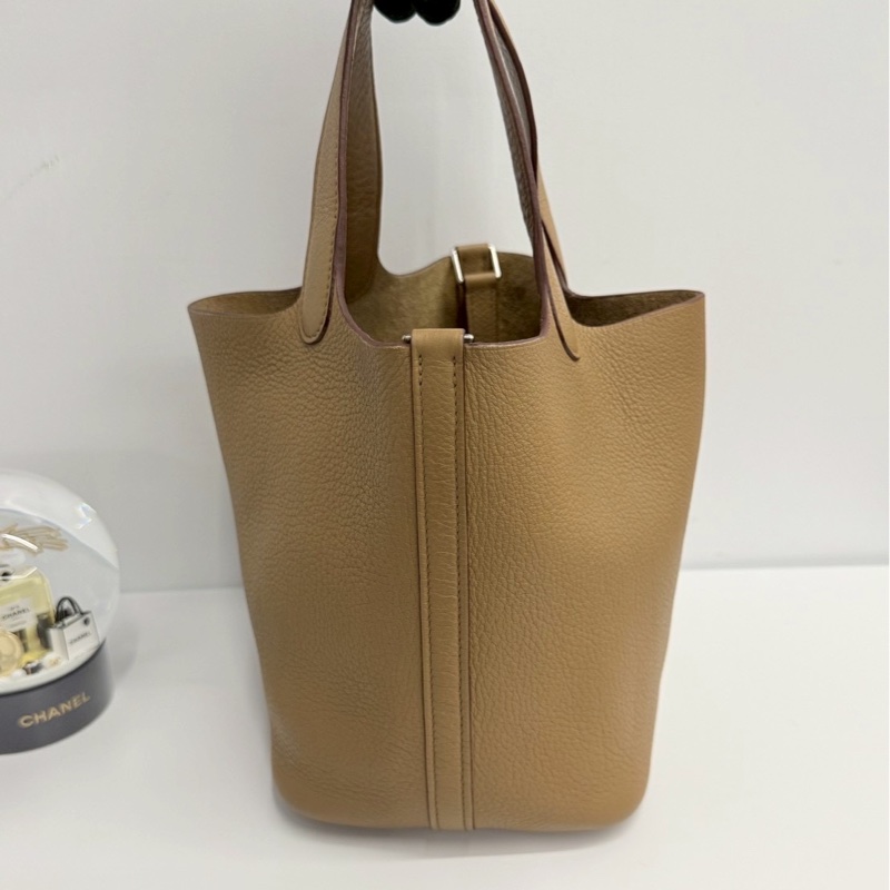 Hermes 菜籃子18 奶茶色 銀釦-1