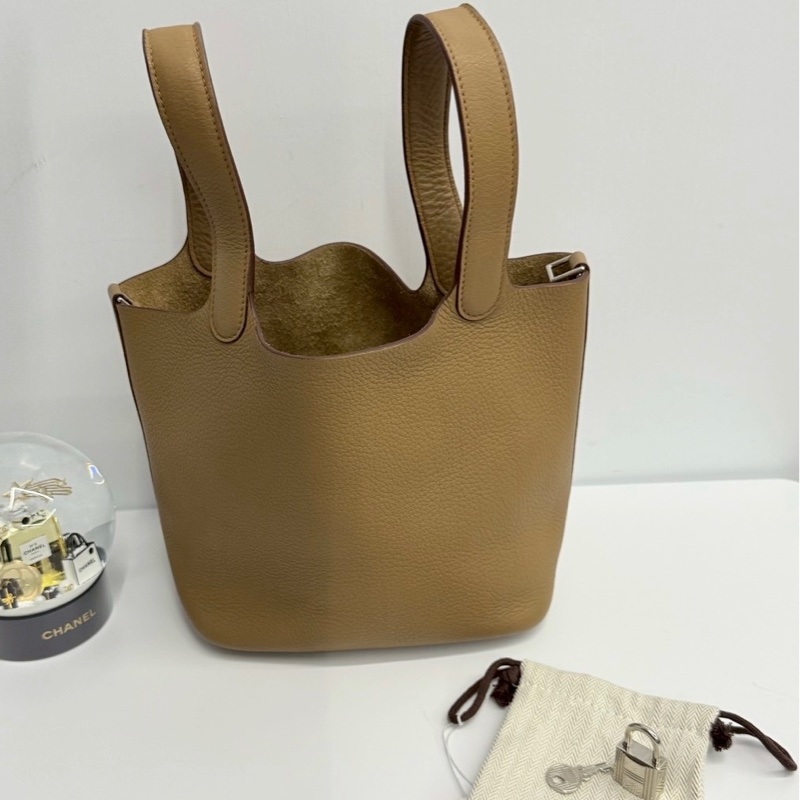 Hermes 菜籃子18 奶茶色 銀釦-2