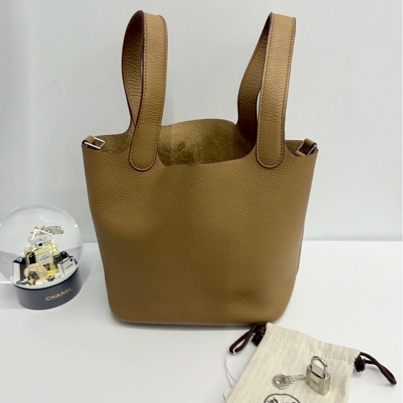 Hermes 菜籃子18 奶茶色 銀釦-3