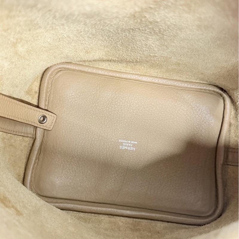 Hermes 菜籃子18 奶茶色 銀釦-15