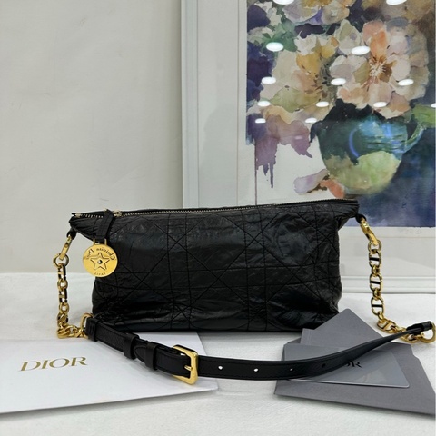 Dior Diorstar Hobo 黑色褶皺牛皮革超大藤格紋 尺寸：28.5*14.5*10